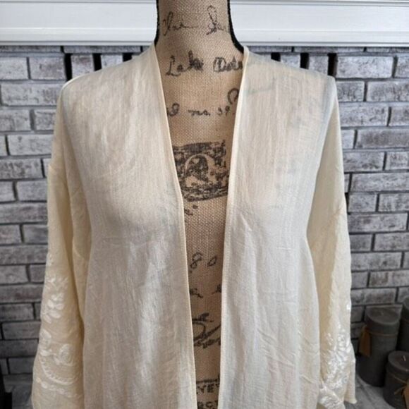 Boutique lightweight gauzy embroidered cream beachy coverup kaftan OS Large - Picture 7 of 13